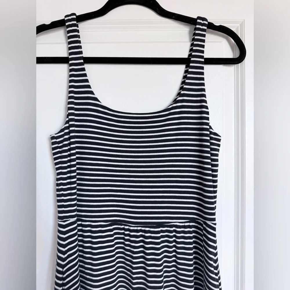 PEACH Striped Navy and White Maxi Dress Women’s Small - Picture 2 of 6
